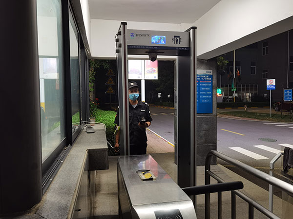 體溫檢測(cè)門